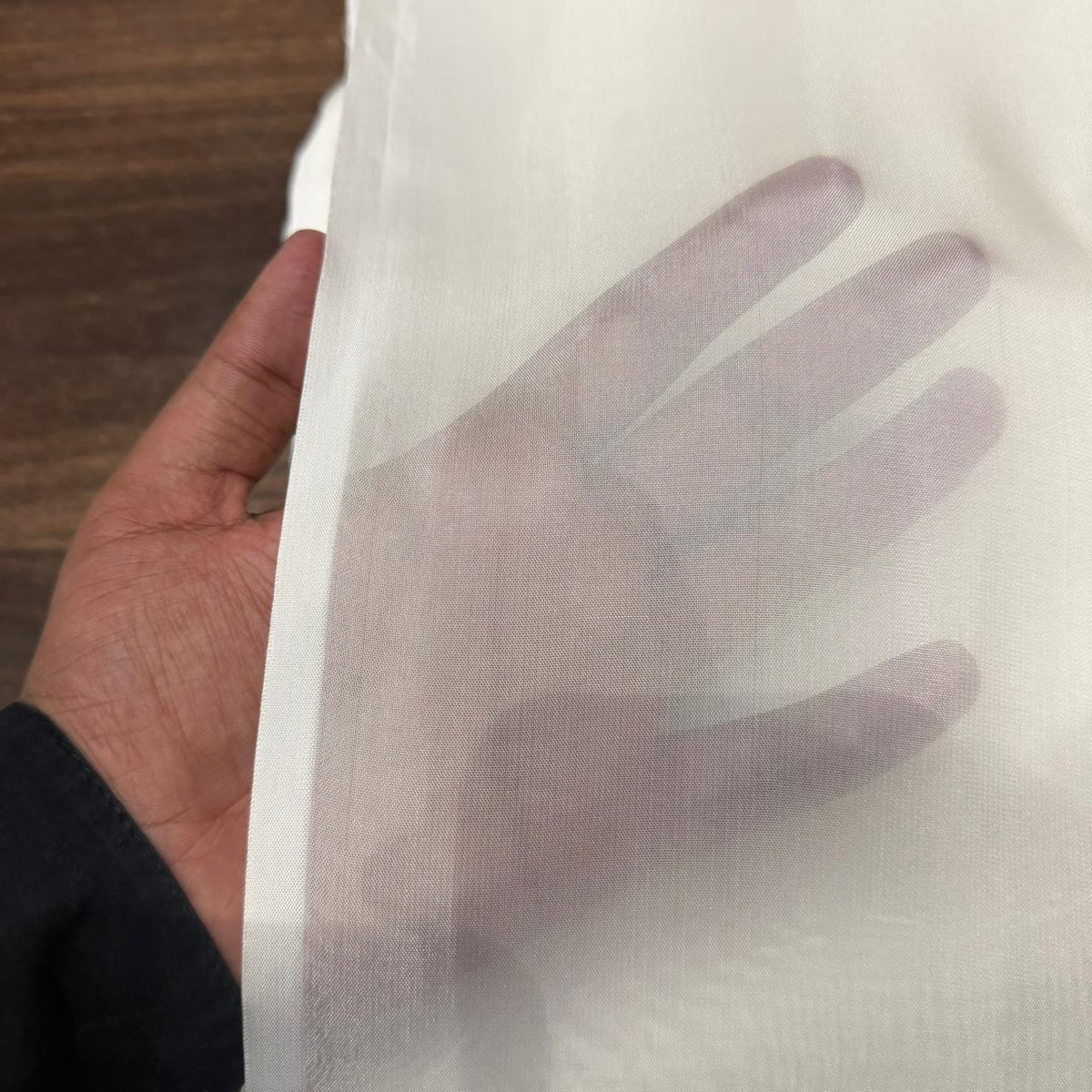 Pure Medium Silk (Dyeable)